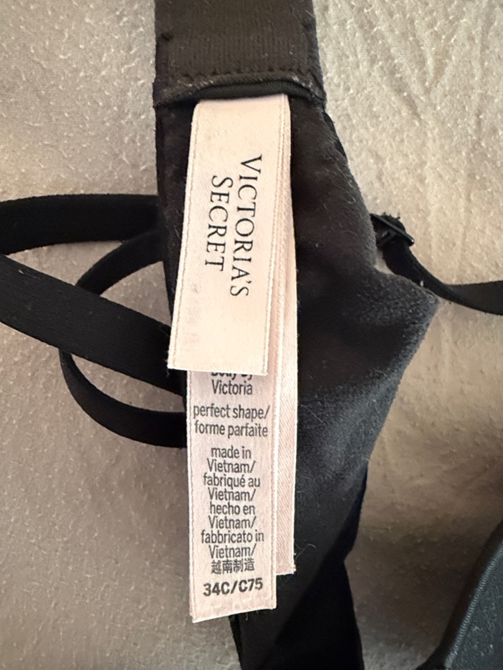 🚫SOLD🚫 7 Bras Set (Victoria’s Secret & Skims) - Black, White, Nude (7) - Picture 5 of 11
